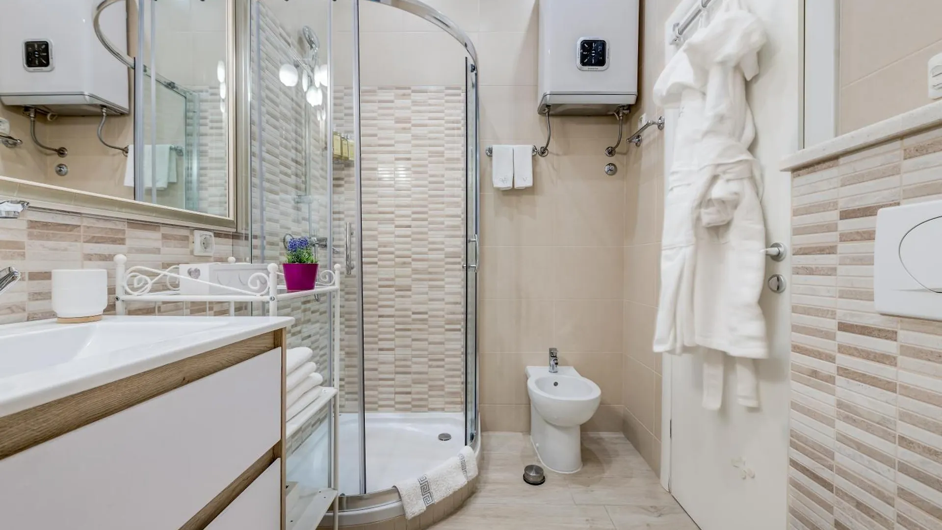 Victoria Luxury Rooms - Split Downtown 4*,  Kroatien