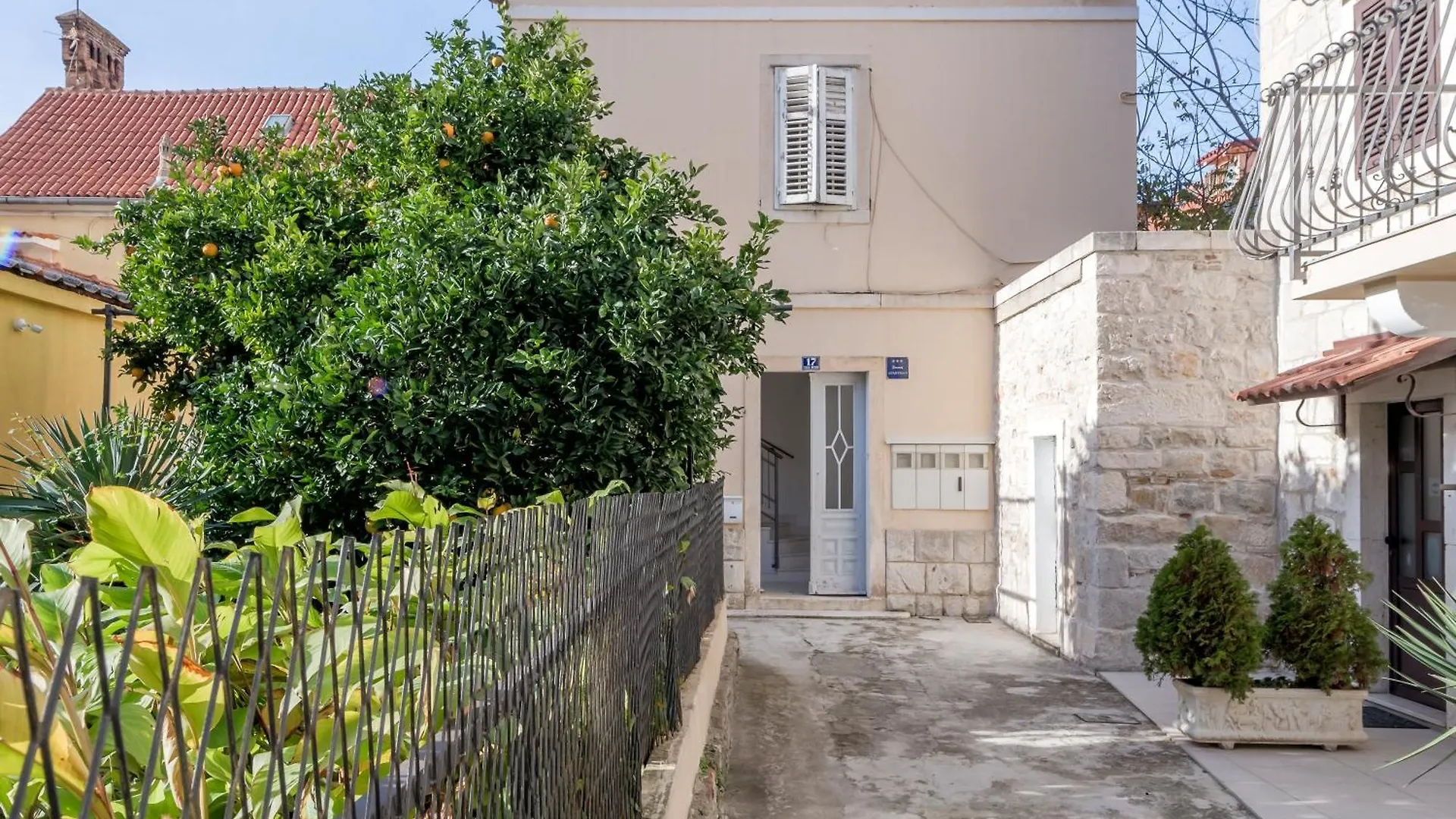 Guest house Victoria Luxury Rooms - Split Downtown